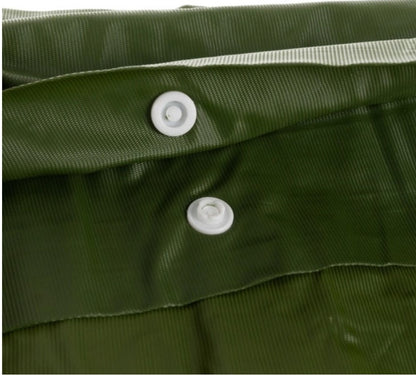 Olivgrüner Regenponcho