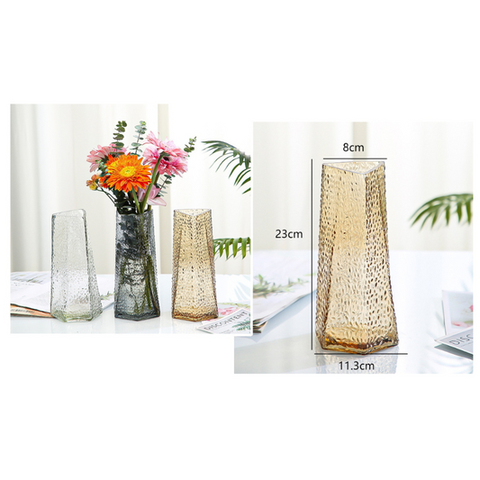 Dreieckige Vase, braun gesprenkelt, Höhe 23cm